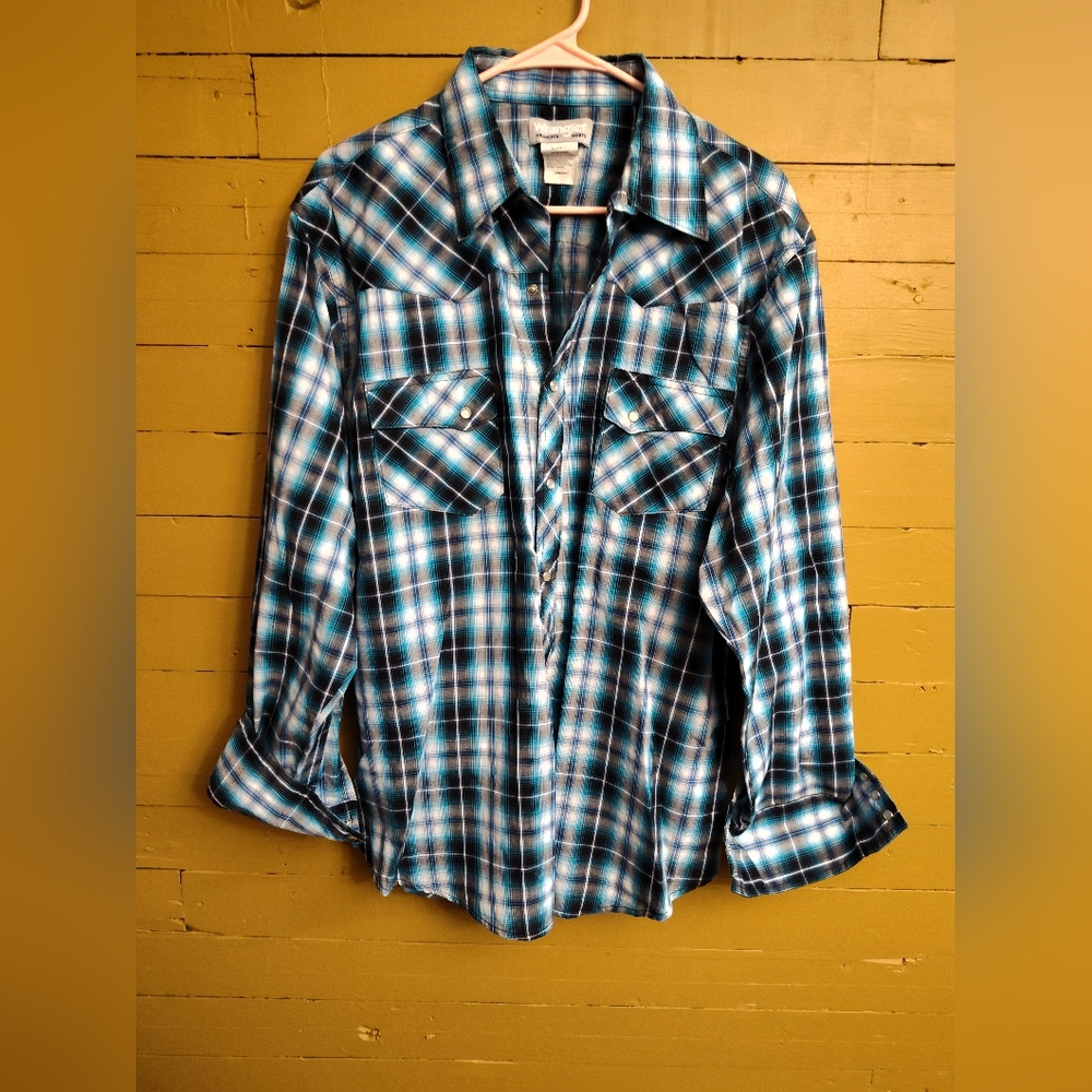 Wrangler mens button down shirt size XL